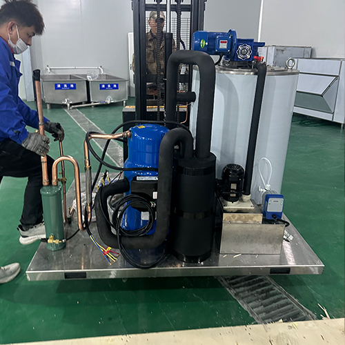 3吨片冰机交付宏村食品厂客户